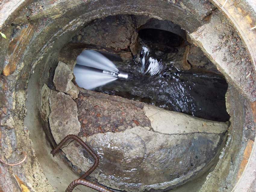 Промывка труб систем канализации в Екатеринбурге